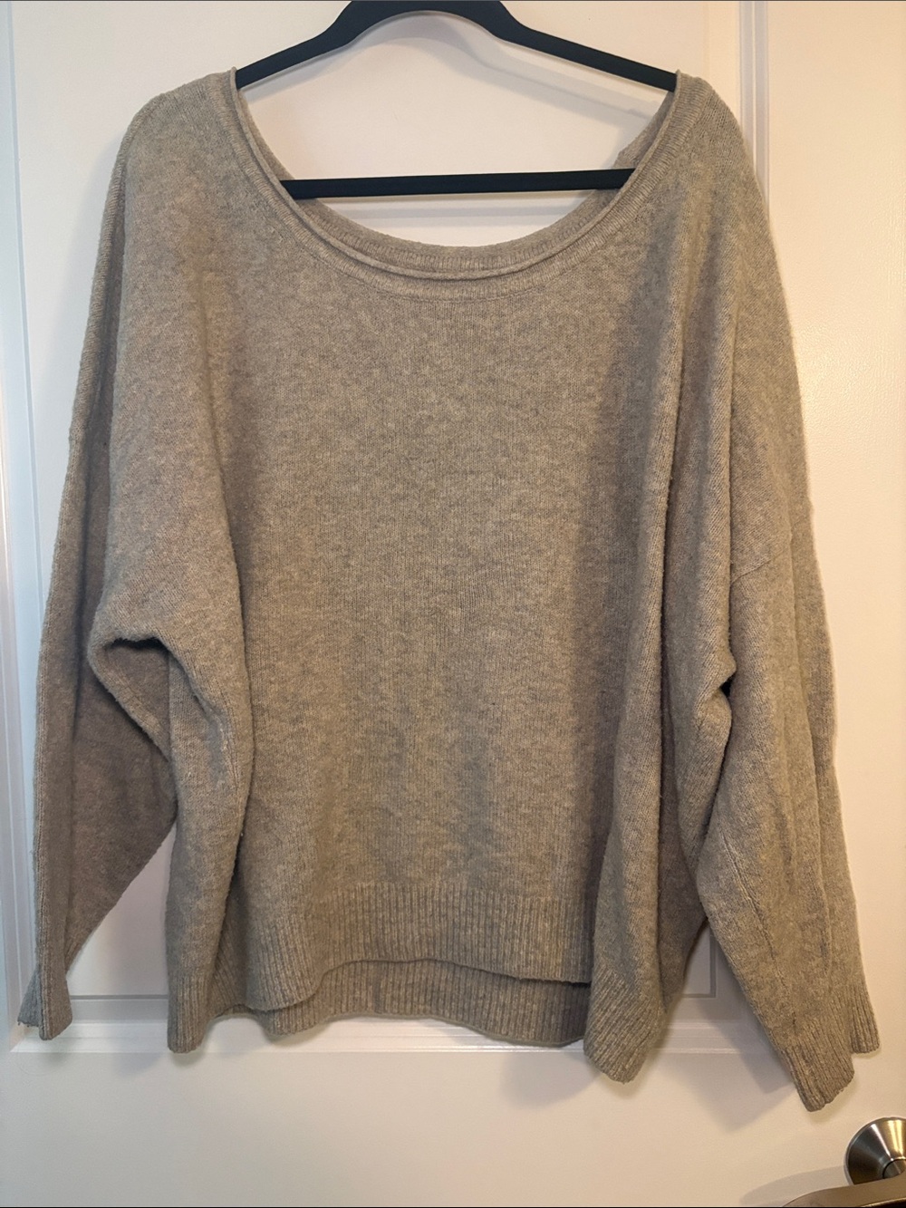 Abercrombie & Fitch Women's Light Taupe Swoop Neck Sweater in XL
